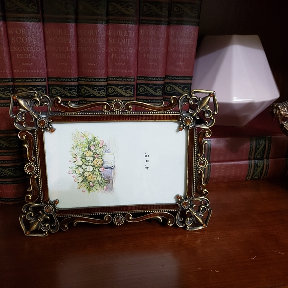 Fleur de lis 4x6 Picture Frame - Picture 2 of 4